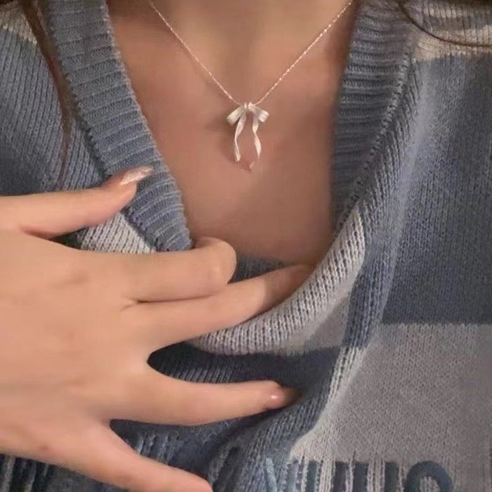 Wholesale Bow necklace, light luxury temperament, high-end feeling, collarbone chain