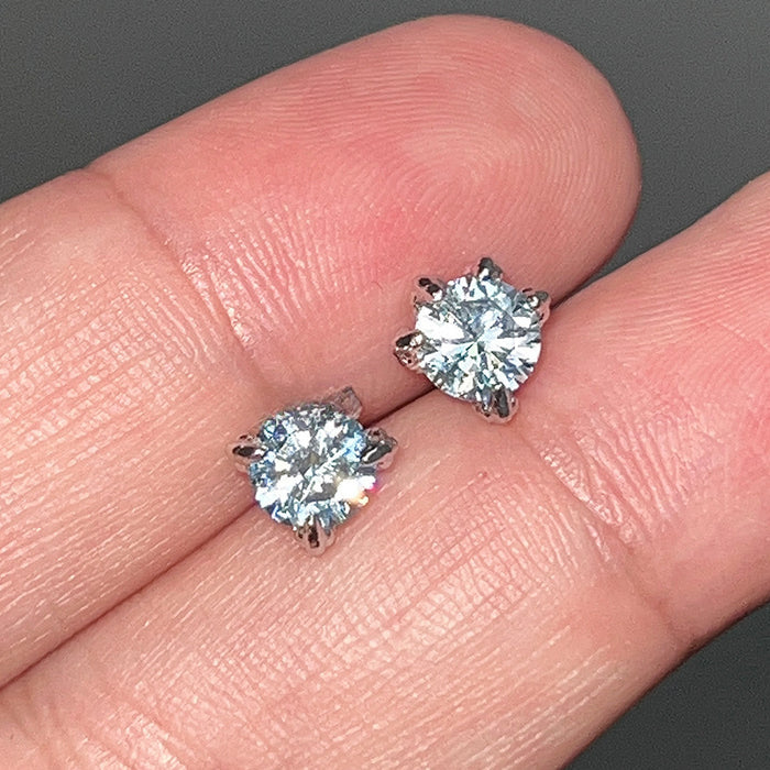Wholesale Freshwater blue stud titanium steel flat bottom stud earrings for women, non removable