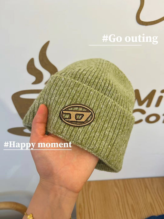 Wholesale autumn and winter fashionable versatile warm and cold-proof knitted hat JDC-HT-MaiM003