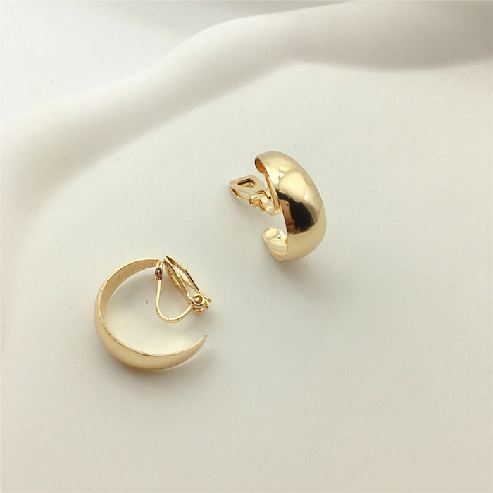 Wholesale   c-shaped  ear clip without ear hole temperament earrings women's semi-round earrings