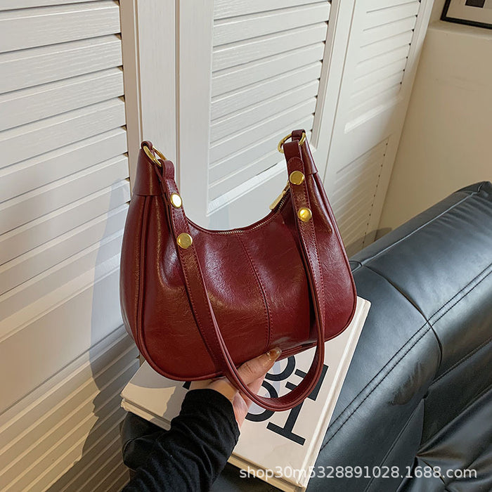 Wholesale Stylish Oil Wax Leather PU Crossbody Bag Urban Simplicity Dumpling Shape Gift
