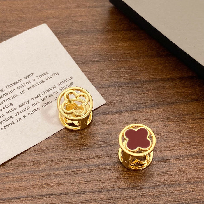 Wholesale Black Lucky Flower Small and Exquisite Stud Earrings