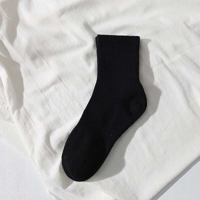Wholesale Mid length solid color cotton socks versatile basketball sports shallow mouth design short socks