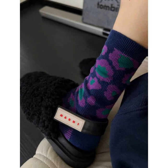 Wholesale Retro artistic style geometric socks, mid tube socks with double needles and dual channels, niche design, mid tube socks