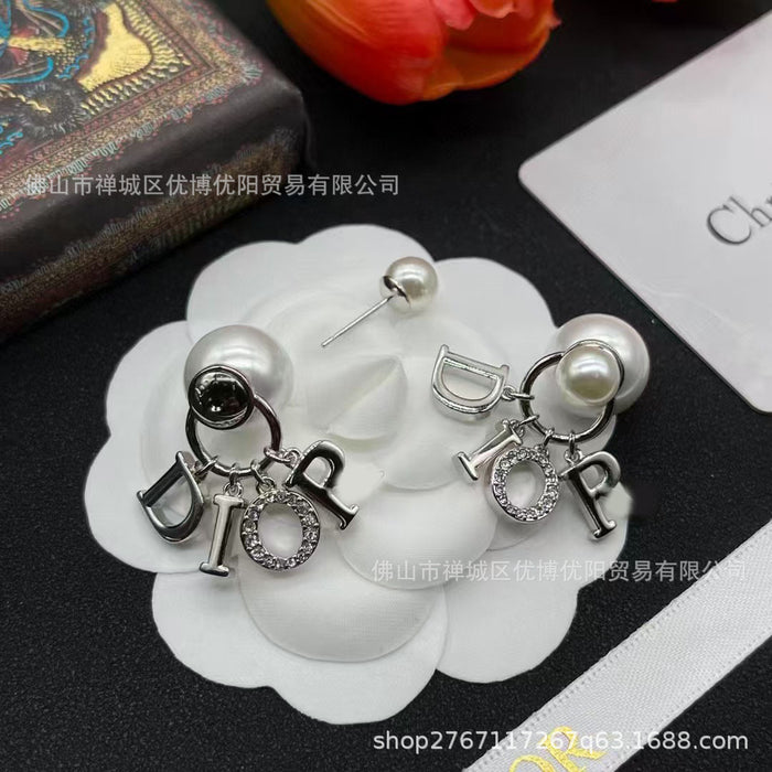 Wholesale O Letter Pearl Earrings For Women Gold Tone Rhinestone Fashion Accessory Chic Everyday Jewelry Boutique Resale Gift