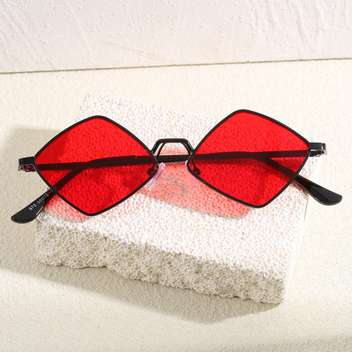 Wholesale Irregular sunglasses, ocean lenses, diamond shaped sunglasses, sunglasses