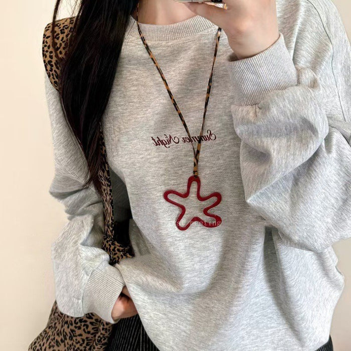 Wholesale Hollow flower heart-shaped necklace sweatshirt chain, fashionable and high-end sweater chain