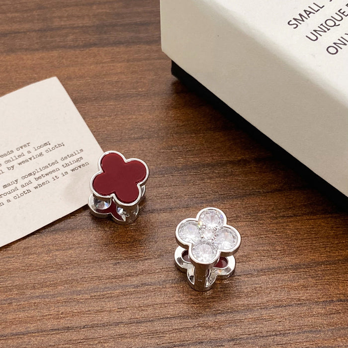 Wholesale Black Lucky Flower Small and Exquisite Stud Earrings