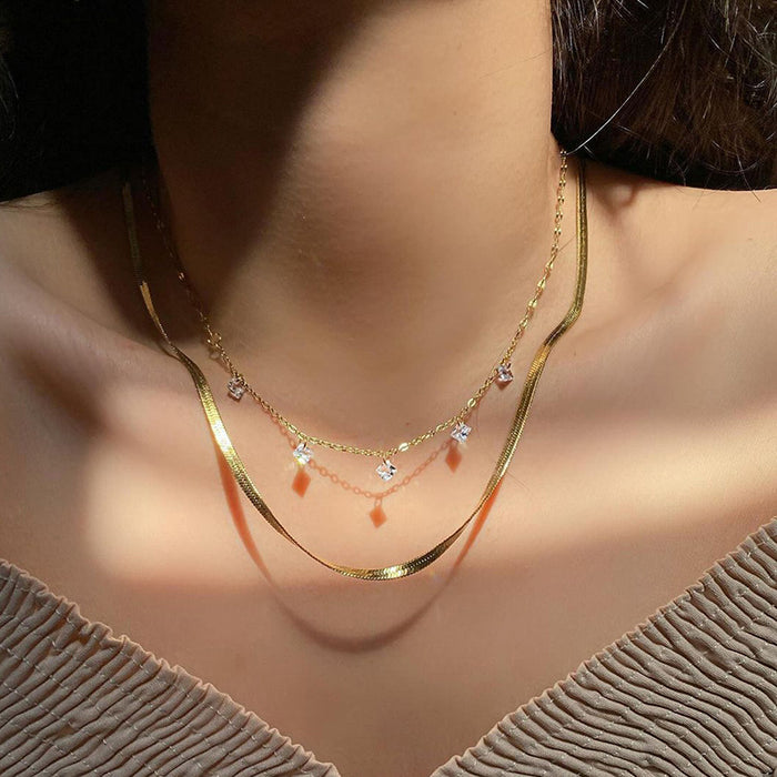 Wholesale New style of jewelry, simple diamond inlaid pendant, niche, thick chain, stacked necklace