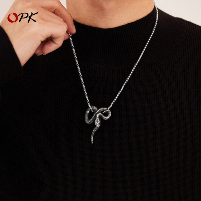Wholesale European and American retro creative design snake shaped stainless steel personalized pendant necklace