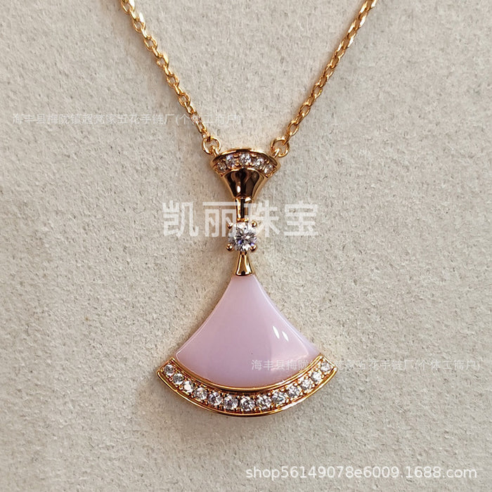 Wholesale Gold Plated Fan Necklace Copper Alloy Jewelry Accessory