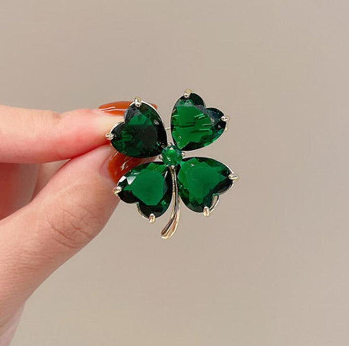 Wholesale Four leaf clover brooch, high-end crystal temperament brooch, exquisite niche accessory