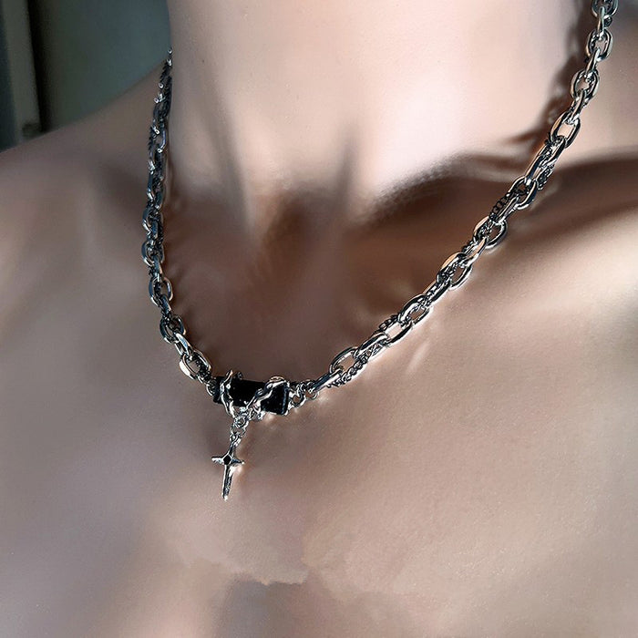 Wholesale Niche winding titanium steel necklace, personalized collarbone chain, sweater chain