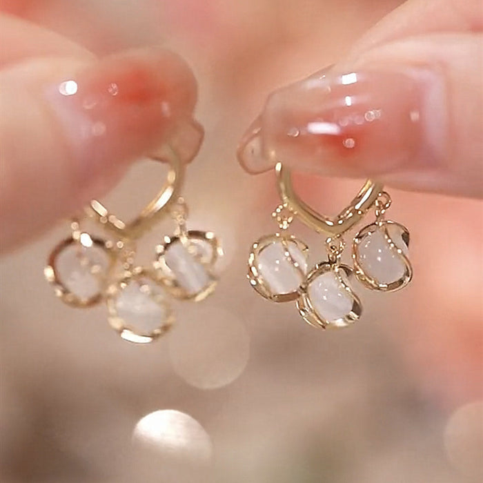 Wholesale Silver needle lily of the valley flower earrings, versatile and elegant earrings