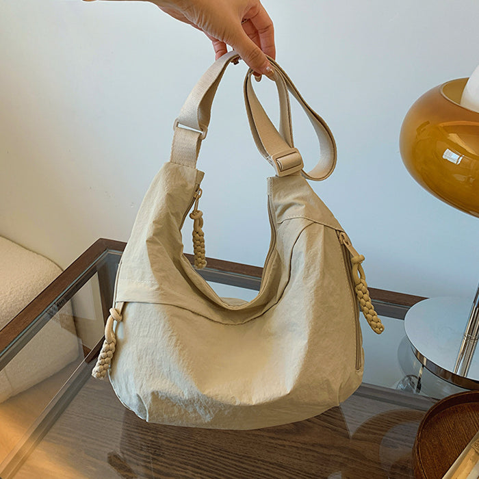 Wholesale Fashion class crossbody bag, simple and large capacity shoulder bag, commuting bag