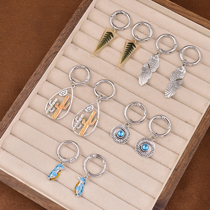 Wholesale Colorful unique geometric pendant shoe buckles Keychains