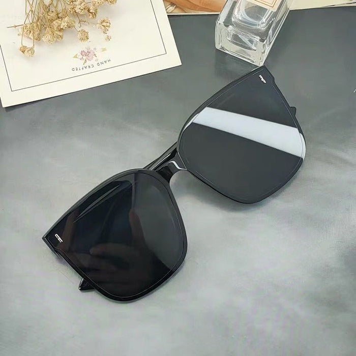 Wholesale Fashion sunglasses for men and women, polarized sunglasses, UV resistant glasses
