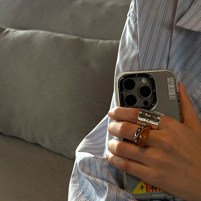 Wholesale A niche and unique resin ring with a cold and conspicuous opening, copper electroplating with versatile rings for women