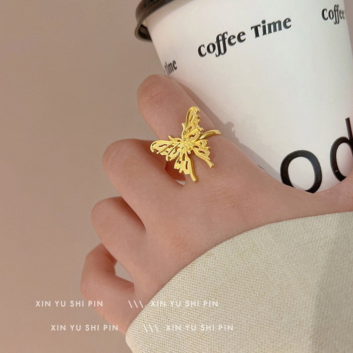 Wholesale Gold butterfly ring, niche design, light luxury temperament, fashionable and versatile flower ring