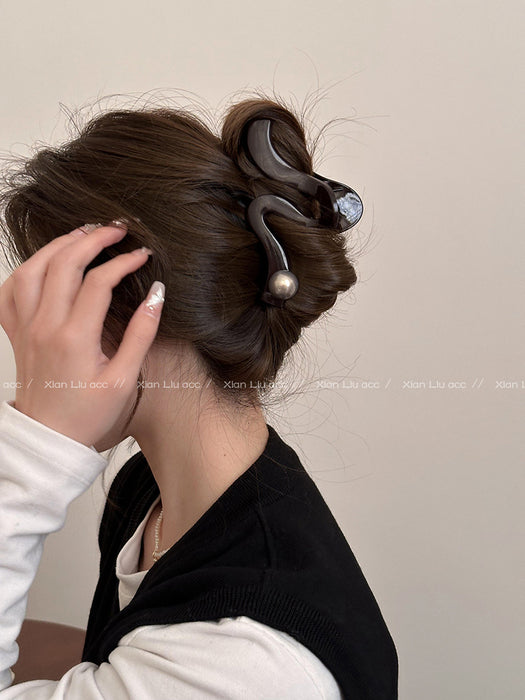 Wholesale Wave pearl large hair clip at the back of the head hair clip, new high-end temperament shark clip hair accessory