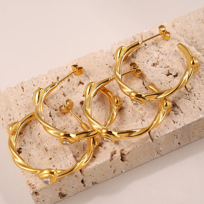 Wholesale Light luxury high-end photosensitive surface handmade heart-shaped earrings, fashionable and versatile temperament heart-shaped stainless steel earrings