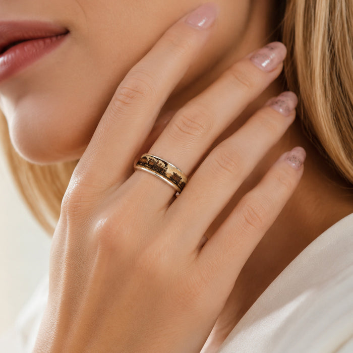 Wholesale 304 Stainless Steel Men' s Vintage Western Train Ring Silver Electroplated Jewelry Accessory