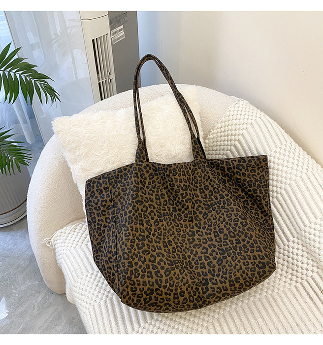 Wholesale Retro niche back canvas bag, casual versatile shoulder bag, fashionable commuting tote bag