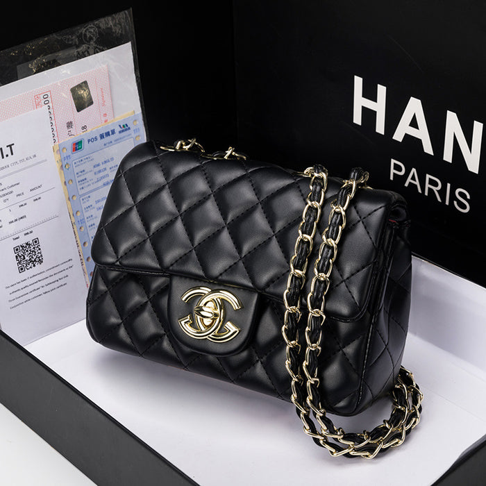 Wholesale Women' s Genuine Leather Diamond Quilted Crossbody Bag Chain Strap Retro Fashion Accessory