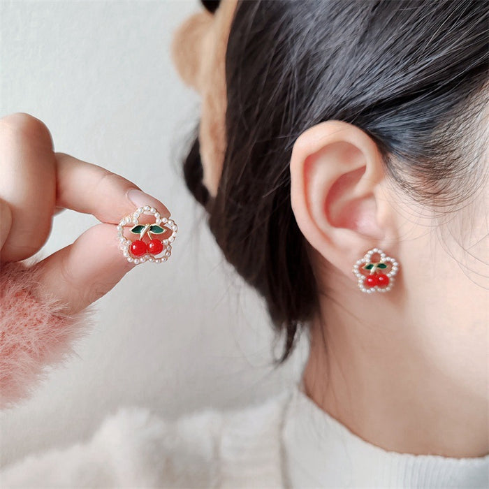 Wholesale Flower earrings with exquisite design and pearl earrings