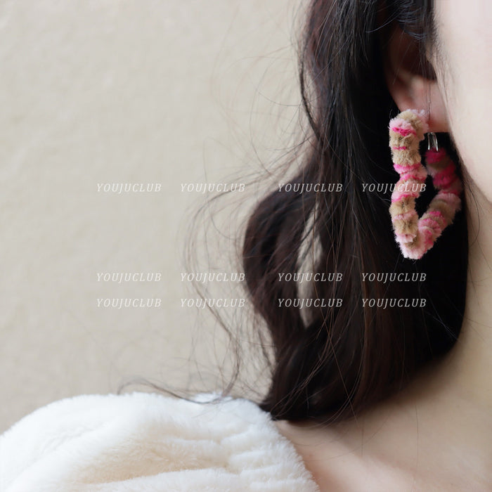 Wholesale  Cute Cartoon Yellow Ear Ring t Ear Clip Girl without Ear Holes