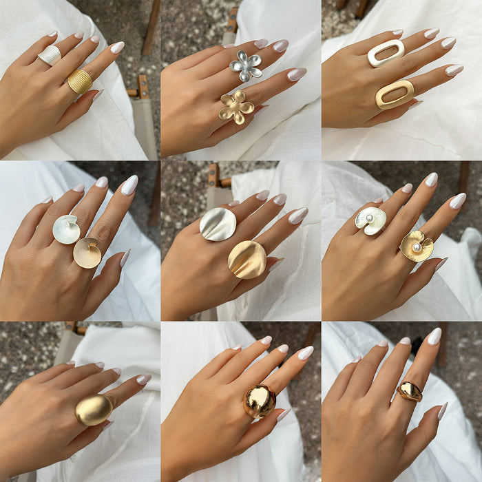 Wholesale Disc pleated metal ring Simple irregular niche flower jewelry