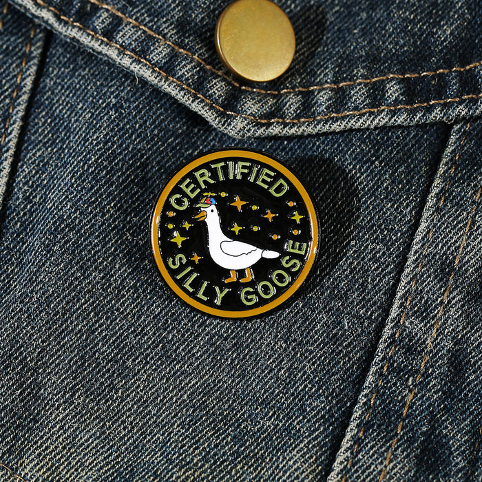 Wholesale Trendy Metal Goose Brooch Pin With Cute Letter Phrases Animal Badge For Hat Backpack Decor Casual Gift Accessory