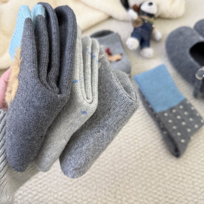 Wholesale Cute socks with contrasting colors, thick and warm socks, looped socks, stacked socks