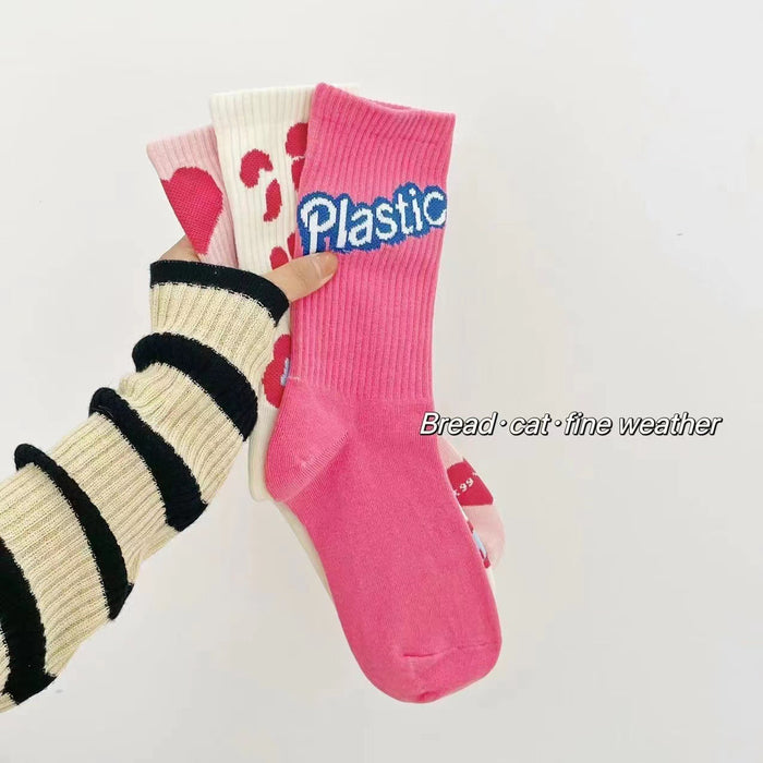 Wholesale Cute flower socks, mid tube socks, heart-shaped letters, simple and trendy long tube socks