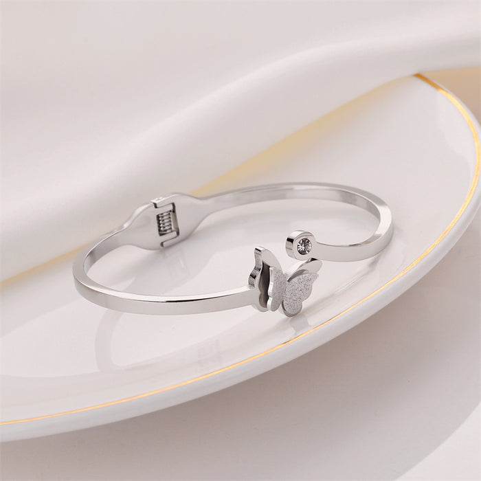 dxx-img:4cc4d911f12e8d520c9a4fc70b5cfe08,JDC-BT-5451339311450-M2