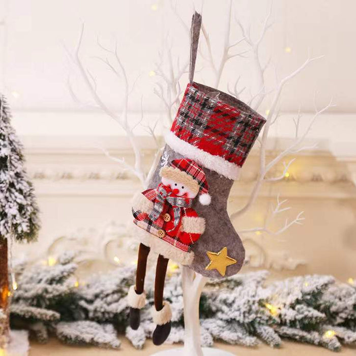 Wholesale Christmas Medium Plaid Socks Christmas Tree Hangings Children' s Holiday Candy Bags Home Decoration Supplies
