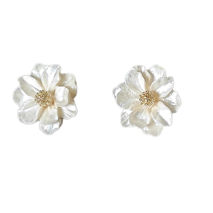 Wholesale Camellia earrings, light luxury temperament, versatile earrings, silver needles, fashionable earrings