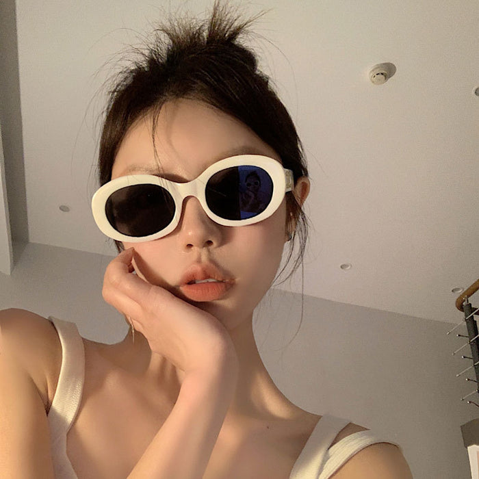 Wholesale Retro Oval Frame Sunglasses Hot Hot Girl Sunglasses Women's