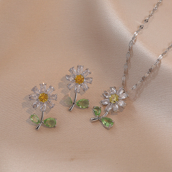 Wholesale Necklace full of zirconia flowers, fashionable temperament, zircon collarbone chain, compact set, retro titanium steel necklace