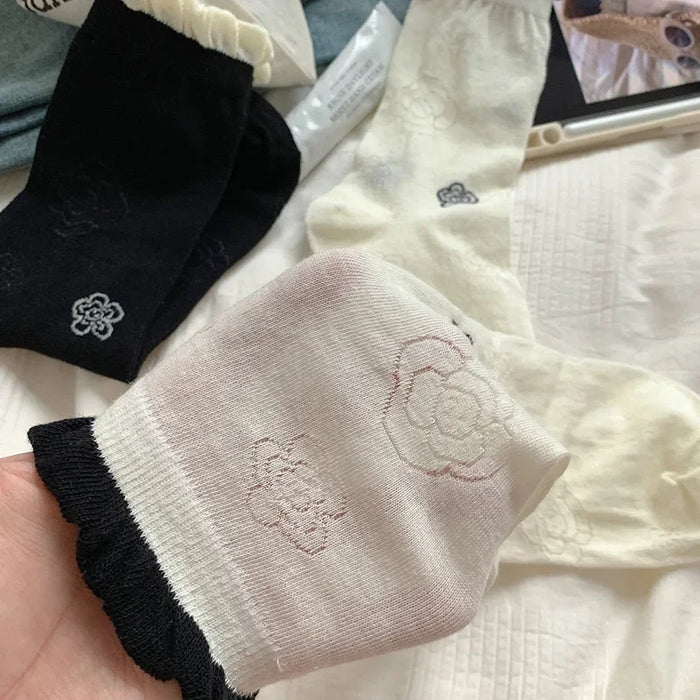 Wholesale Color blocked socks, stacked socks, ultra-thin styles, mesh eyelets, tube socks