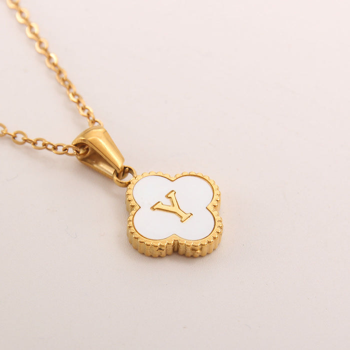 Wholesale gold-plated letter necklace women four-leaf letter pendant necklace jewelry