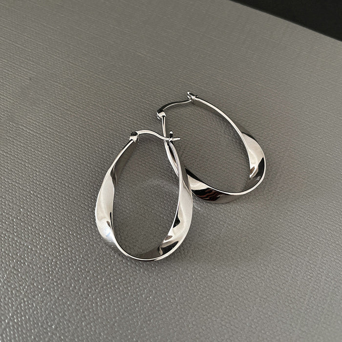 Wholesale Earrings with niche high-end feel, geometric metal smooth surface and plain circle earrings