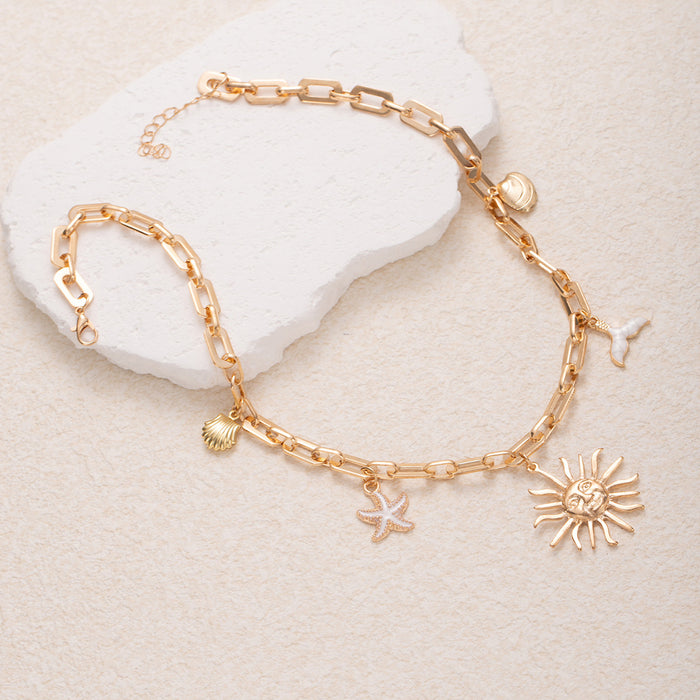 Wholesale Retro vacation style necklace, simple and fashionable alloy sun pendant