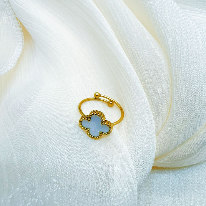 Wholesale Titanium steel clover ring plated with genuine gold
