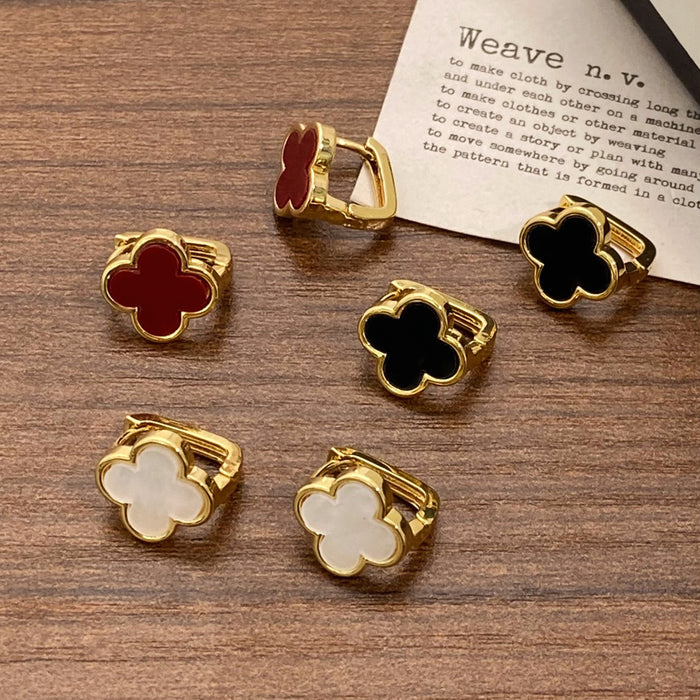 Wholesale Black Lucky Flower Small and Exquisite Stud Earrings