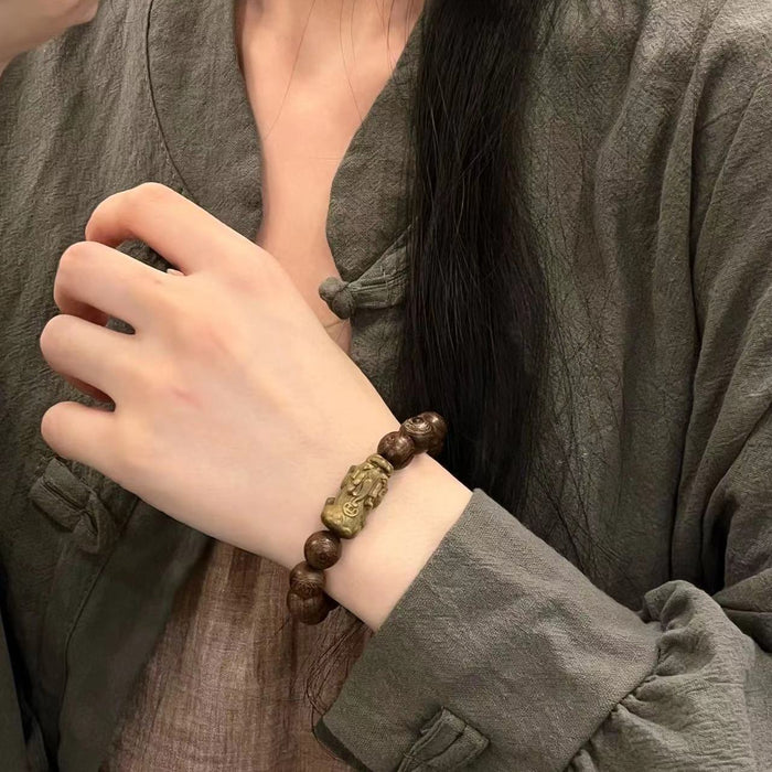 Wholesale Gold silk sandalwood with green sandalwood brave bracelets for men and women wooden text play Buddha beads for men and women