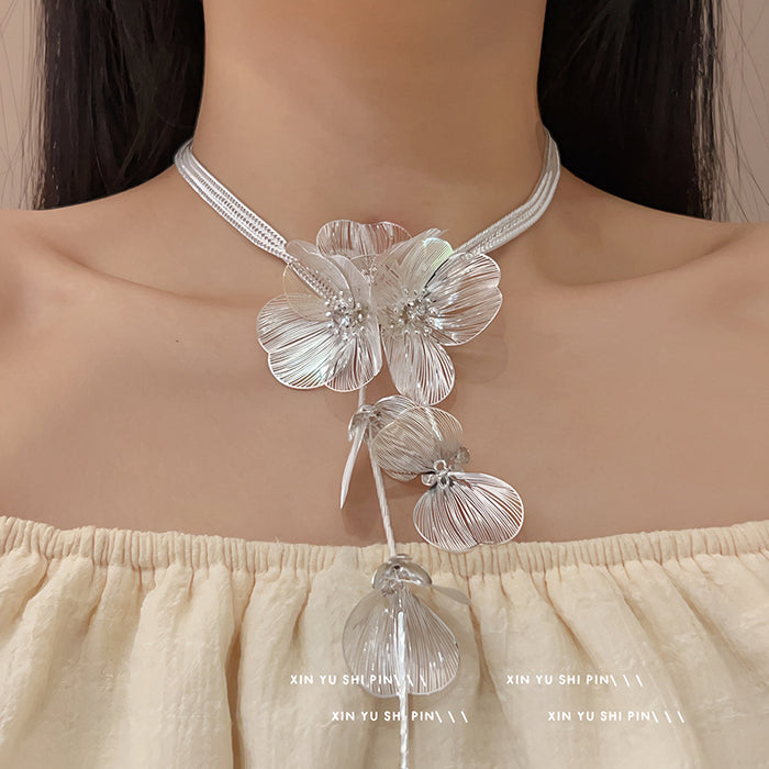 Wholesale Light luxury temperament, multi-layered hollow flower tassel necklace, retro niche personality, exaggerated collarbone chain