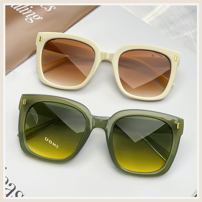 Wholesale Sunglasses for women, UV resistant polarizing lenses, ultra light and trendy men's sunglasses