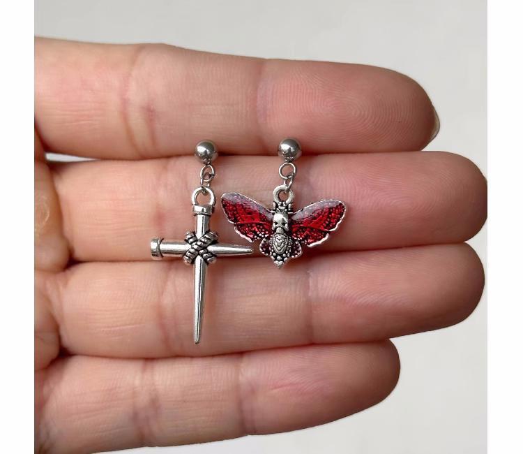 Wholesale New popular stainless steel earrings with asymmetrical cross earrings