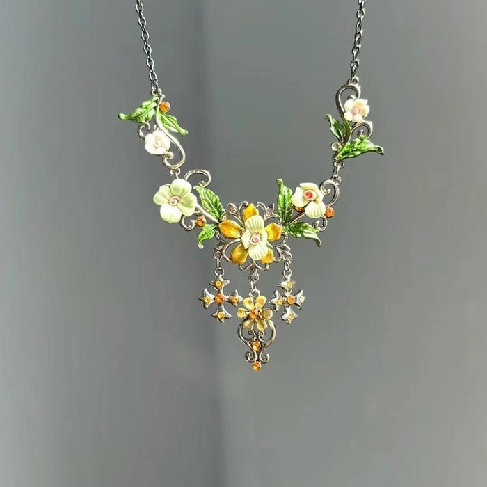 Wholesale Summer green retro forest flower necklace sweet and versatile clavicle necklace